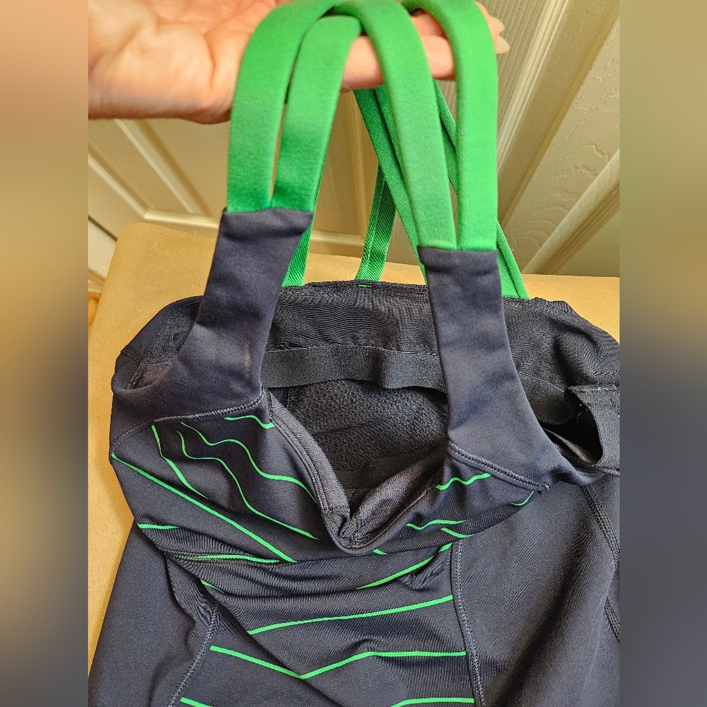 Lululemon Energy Tank - Picture 10 of 10